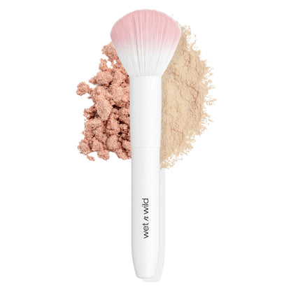 wet n wild Eyeshadow Brush, Precision Blending Application, Soft Synthetic Fibers, Ergonomic Handle for Comfortable Precision Control